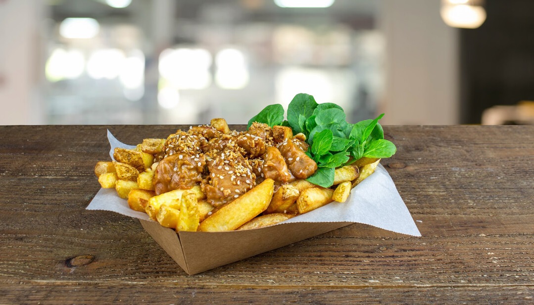 Maak de heerlijkste ‘loaded fries’ met het stoofvlees van Neven Food